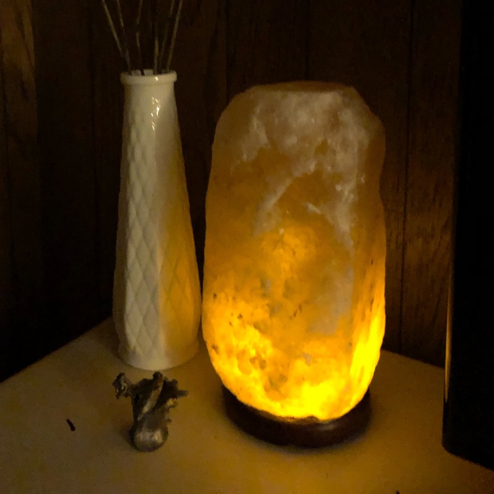 Pink salt lamp